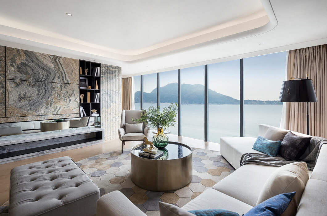 那買這個小區商品房的人豈不是錢多燒得慌