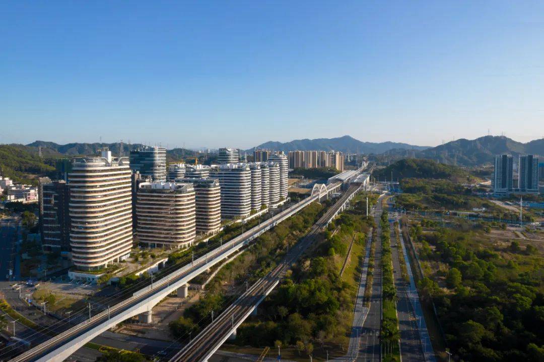 該片區(qū)稱得上石巖的中心區(qū)域